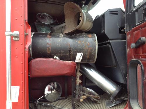 FREIGHTLINER FLT