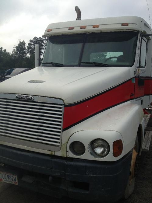 FREIGHTLINER CST120 CENTURY