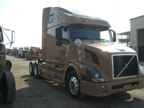 VOLVO VNL