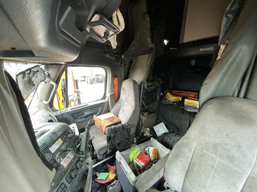 FREIGHTLINER CASCADIA