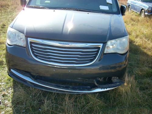CHRYSLER TOWN & COUNTRY