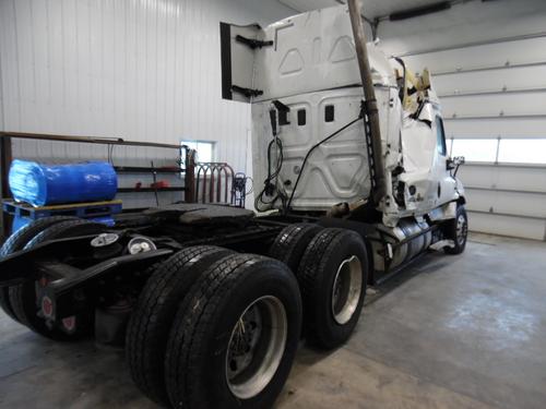 FREIGHTLINER CASCADIA 125