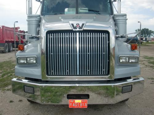 WESTERN STAR TRUCKS 4900