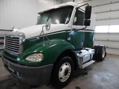 FREIGHTLINER COLUMBIA 112