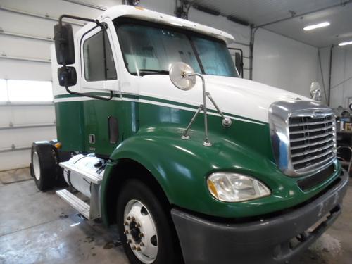 FREIGHTLINER COLUMBIA 112