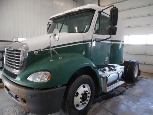 FREIGHTLINER COLUMBIA 112