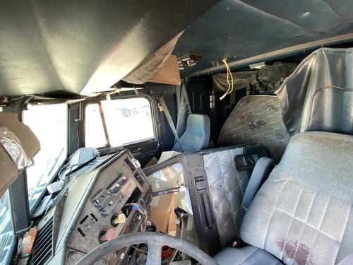 FREIGHTLINER FLD120
