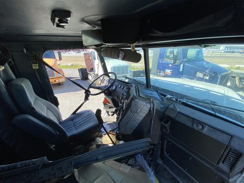 FREIGHTLINER FLD120