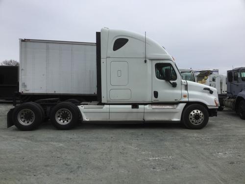 FREIGHTLINER CASCADIA 125