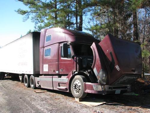 VOLVO VNL