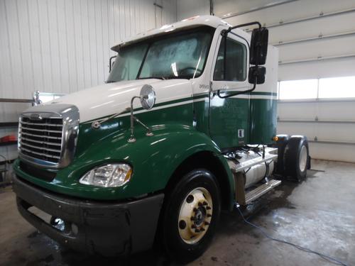 FREIGHTLINER COLUMBIA 112