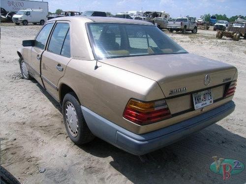 MERCEDES-BENZ MERCEDES 300D