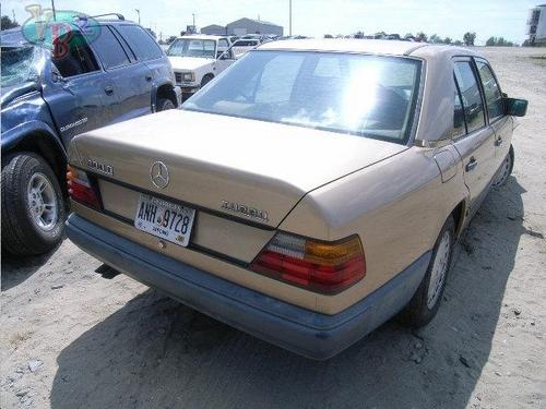 MERCEDES-BENZ MERCEDES 300D