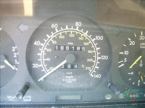 MERCEDES-BENZ MERCEDES 300D