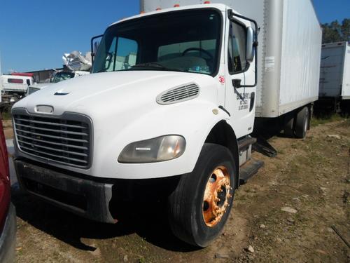 FREIGHTLINER M2 106