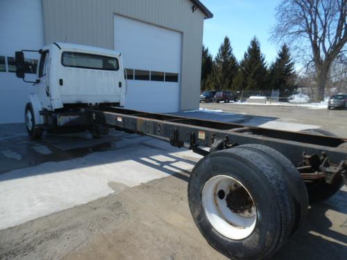 FREIGHTLINER M2 106