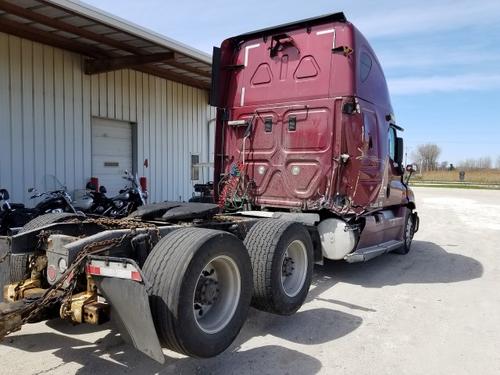 FREIGHTLINER CASCADIA 125