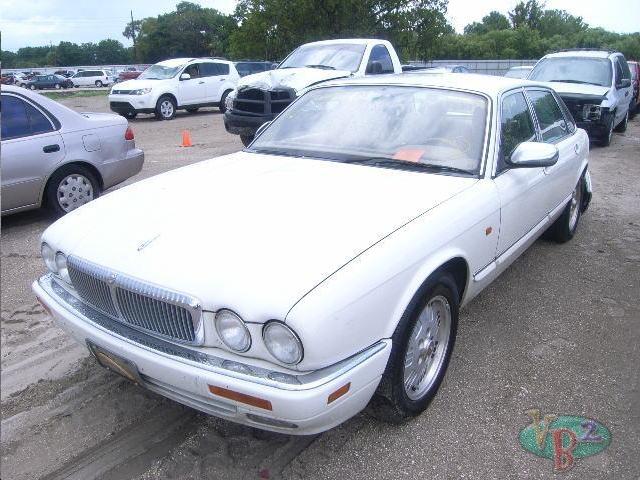 JAGUAR XJ6