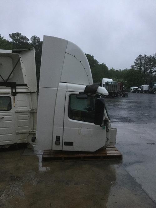 VOLVO VNL