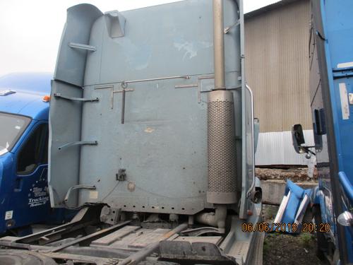 FREIGHTLINER CENTURY 120