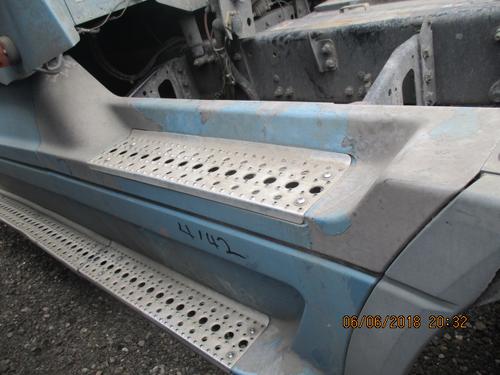 FREIGHTLINER CENTURY 120