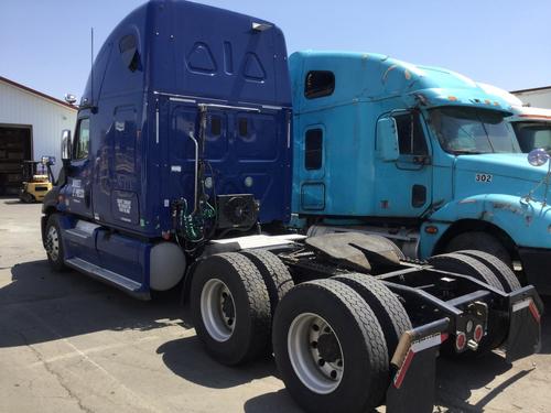FREIGHTLINER CASCADIA 125