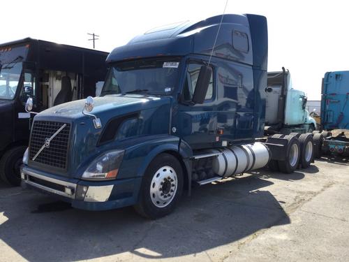 VOLVO VNL
