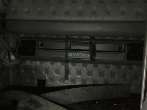 KENWORTH T700