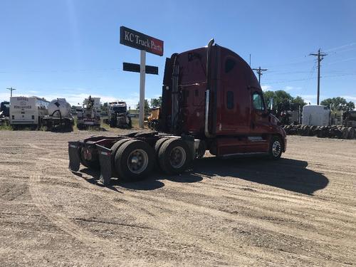 FREIGHTLINER CASCADIA 125