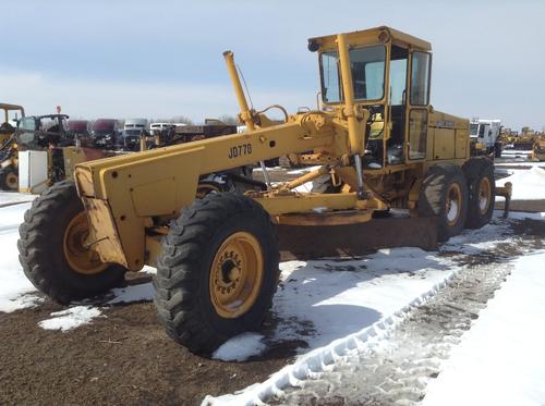 JOHN DEERE 770