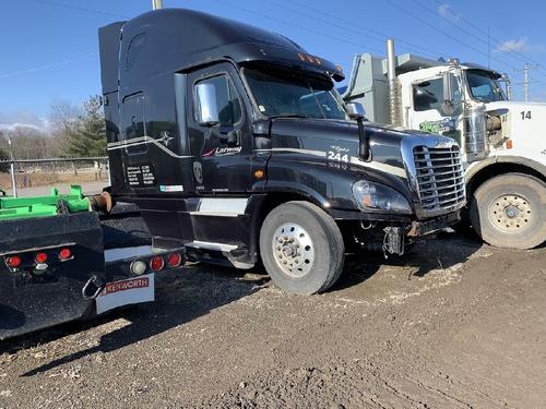 FREIGHTLINER CASCADIA