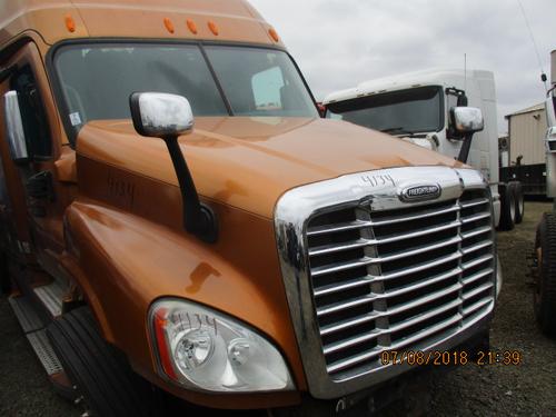 FREIGHTLINER CASCADIA 125