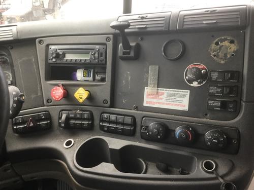 FREIGHTLINER CASCADIA 125