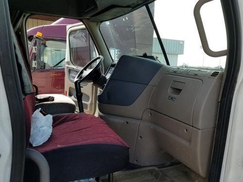 FREIGHTLINER CASCADIA 125