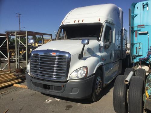 FREIGHTLINER CASCADIA 125