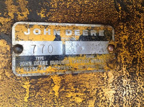 JOHN DEERE 770