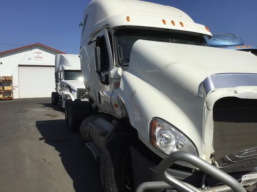 FREIGHTLINER CASCADIA 125