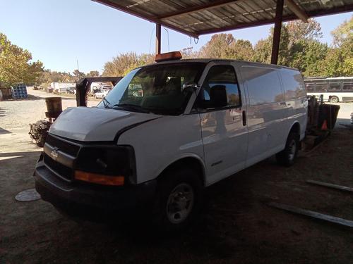 CHEVROLET EXPRESS 2500 VAN