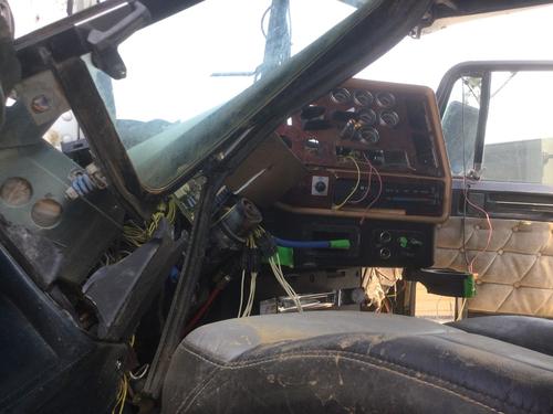 FREIGHTLINER FLD112