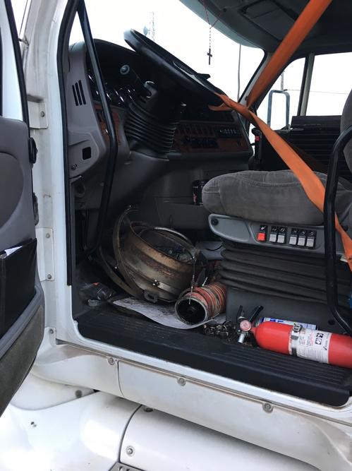 PETERBILT 587