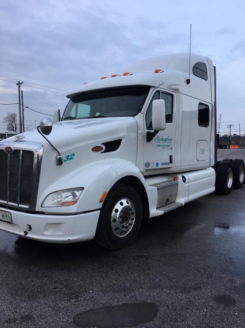 PETERBILT 587