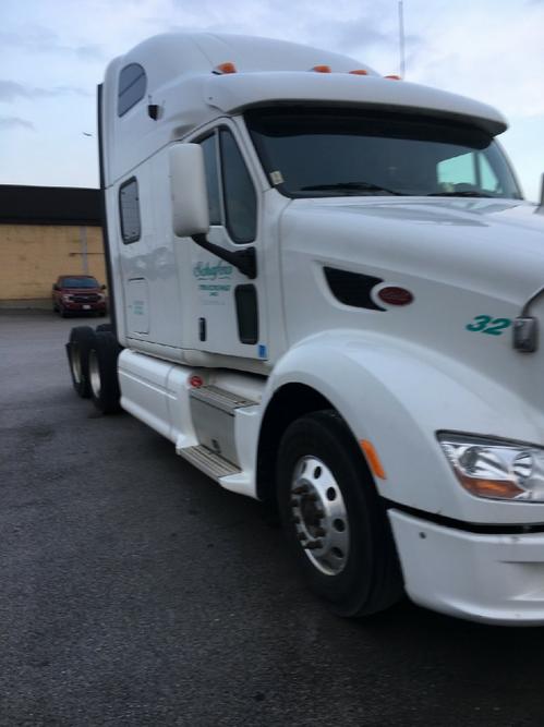 PETERBILT 587
