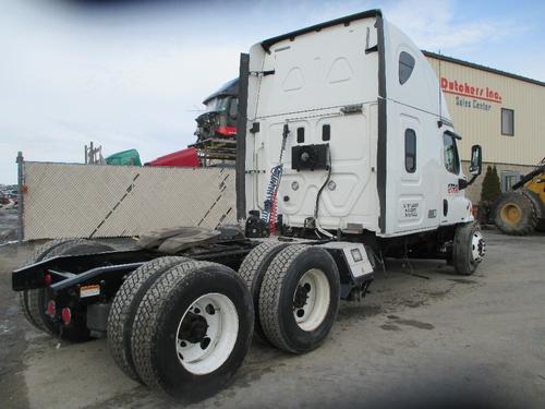FREIGHTLINER CASCADIA