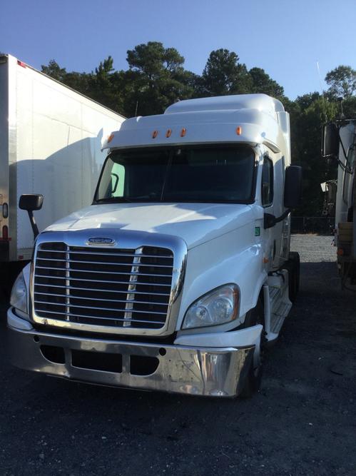 FREIGHTLINER CASCADIA 125