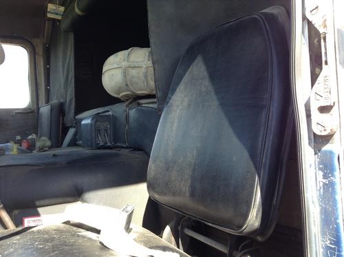 FREIGHTLINER FLT