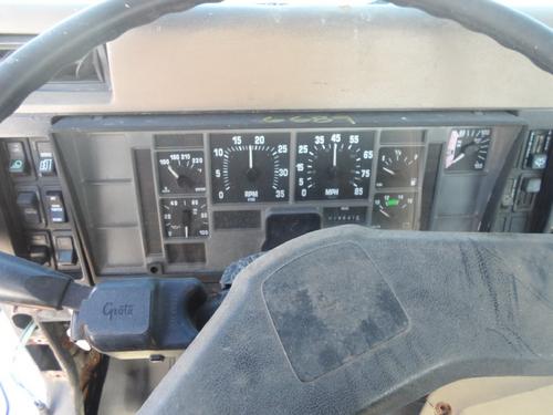 INTERNATIONAL 8200