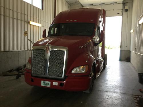 KENWORTH T700
