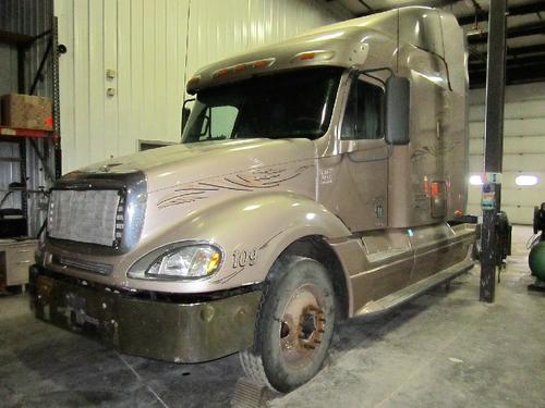 FREIGHTLINER COLUMBIA 112