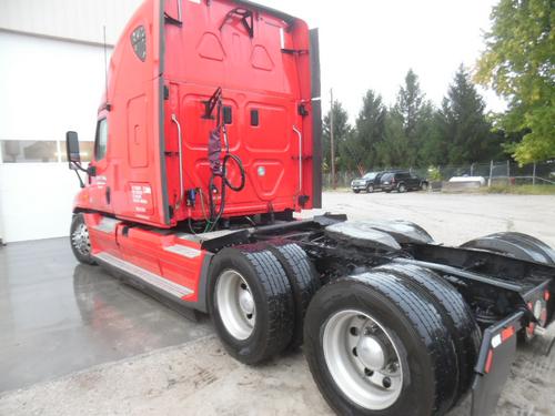 FREIGHTLINER CASCADIA 125