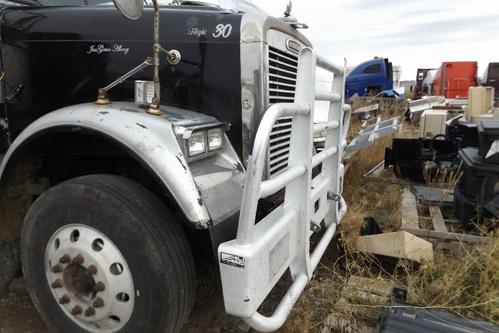 FREIGHTLINER FLD120 CLASSIC